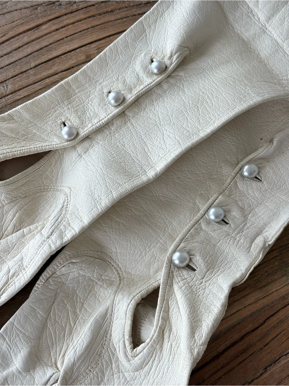 Vintage Long Cream Kid Leather Opera Gloves with Pearl Button Detail Size 6 3/4